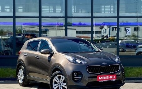 KIA Sportage IV рестайлинг, 2018 год, 1 899 000 рублей, 3 фотография