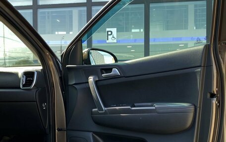 KIA Sportage IV рестайлинг, 2018 год, 1 899 000 рублей, 26 фотография