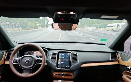 Volvo XC90 II рестайлинг, 2022 год, 4 257 000 рублей, 10 фотография