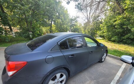 Chevrolet Cruze II, 2010 год, 525 000 рублей, 3 фотография