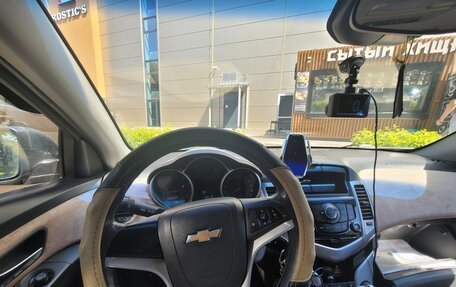 Chevrolet Cruze II, 2010 год, 525 000 рублей, 13 фотография