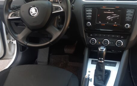 Skoda Octavia, 2015 год, 1 550 000 рублей, 9 фотография