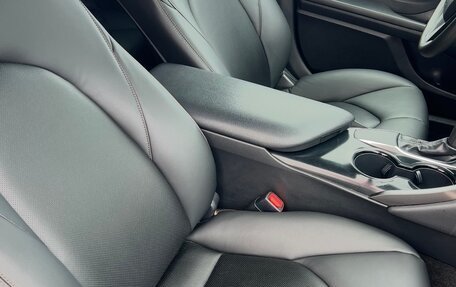 Toyota Camry, 2019 год, 2 750 000 рублей, 20 фотография
