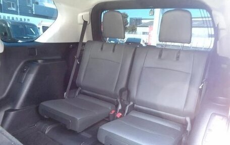 Toyota Land Cruiser Prado 150 рестайлинг 2, 2022 год, 3 350 000 рублей, 38 фотография