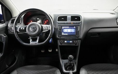 Volkswagen Polo VI (EU Market), 2018 год, 1 290 000 рублей, 14 фотография