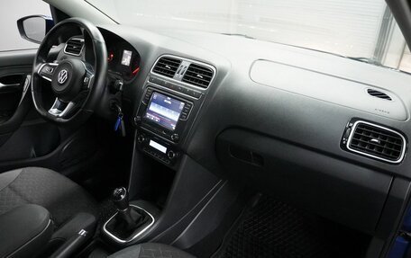 Volkswagen Polo VI (EU Market), 2018 год, 1 290 000 рублей, 11 фотография