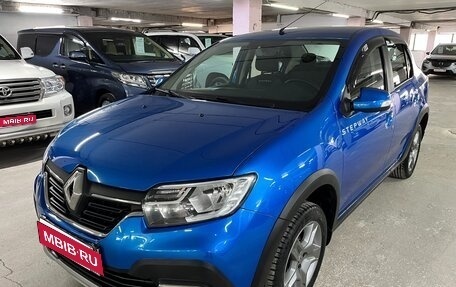 Renault Logan II, 2018 год, 985 000 рублей, 1 фотография