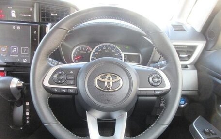 Toyota Roomy I, 2022 год, 972 000 рублей, 10 фотография