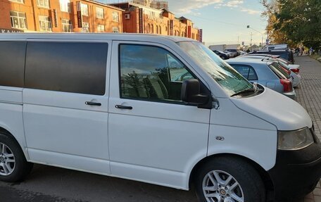 Volkswagen Transporter T5 рестайлинг, 2007 год, 800 000 рублей, 2 фотография