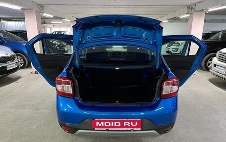 Renault Logan II, 2018 год, 985 000 рублей, 18 фотография