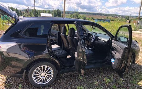 Mitsubishi Outlander III рестайлинг 3, 2013 год, 1 175 000 рублей, 4 фотография