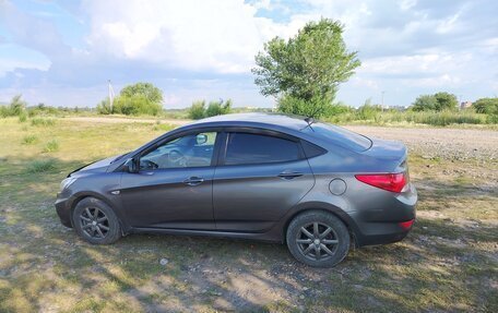 Hyundai Solaris II рестайлинг, 2011 год, 770 000 рублей, 4 фотография