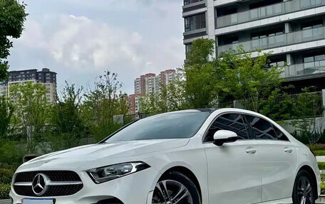 Mercedes-Benz A-Класс, 2021 год, 1 700 000 рублей, 1 фотография