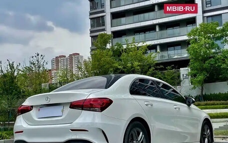 Mercedes-Benz A-Класс, 2021 год, 1 700 000 рублей, 8 фотография