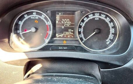 Skoda Rapid I, 2018 год, 445 000 рублей, 6 фотография