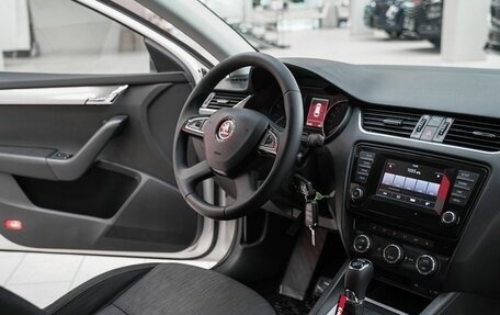 Skoda Octavia, 2015 год, 999 000 рублей, 12 фотография