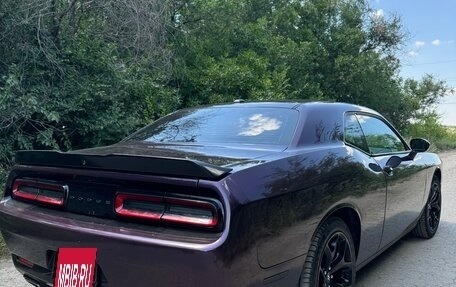 Dodge Challenger III рестайлинг 2, 2020 год, 2 500 000 рублей, 4 фотография