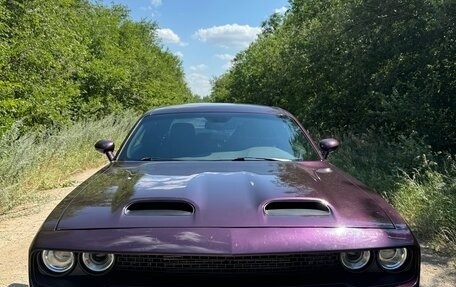 Dodge Challenger III рестайлинг 2, 2020 год, 2 500 000 рублей, 5 фотография
