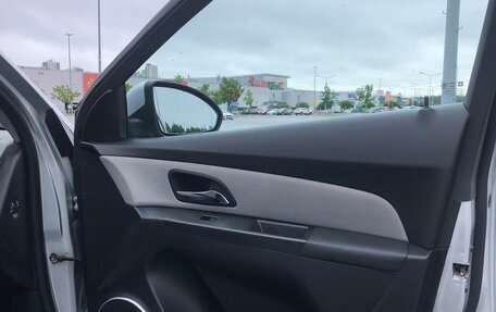 Chevrolet Cruze II, 2013 год, 1 100 000 рублей, 28 фотография