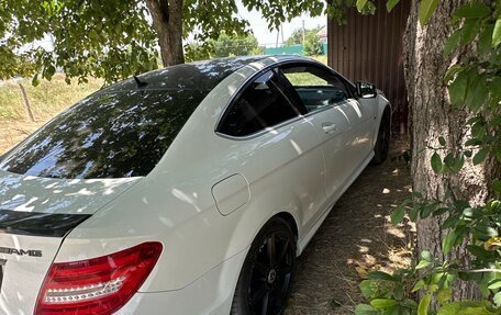 Mercedes-Benz C-Класс, 2011 год, 980 000 рублей, 5 фотография