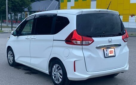 Honda Freed II, 2019 год, 1 800 000 рублей, 5 фотография