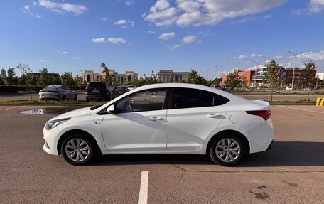 Hyundai Solaris II рестайлинг, 2020 год, 1 200 000 рублей, 4 фотография
