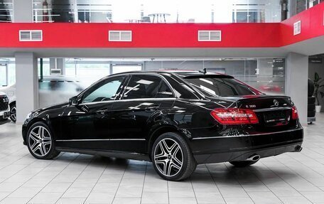 Mercedes-Benz E-Класс, 2011 год, 1 189 000 рублей, 3 фотография