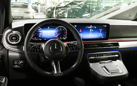 Mercedes-Benz V-Класс, 2024 год, 15 150 000 рублей, 11 фотография