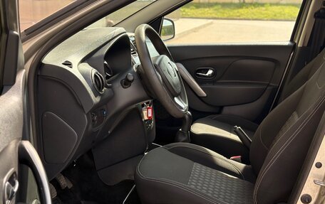 Renault Logan II, 2017 год, 714 000 рублей, 9 фотография