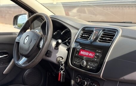 Renault Logan II, 2017 год, 714 000 рублей, 12 фотография