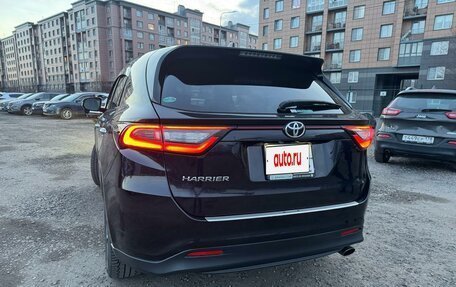 Toyota Harrier, 2017 год, 3 200 000 рублей, 2 фотография