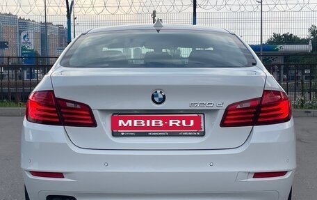 BMW 5 серия, 2015 год, 2 380 000 рублей, 9 фотография