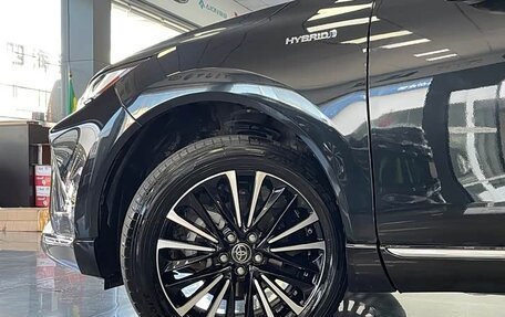 Toyota Venza, 2022 год, 3 700 000 рублей, 17 фотография
