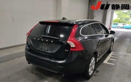 Volvo V60 I, 2014 год, 860 000 рублей, 4 фотография