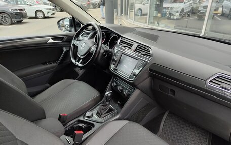 Volkswagen Tiguan II, 2017 год, 1 695 000 рублей, 7 фотография