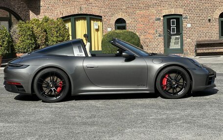 Porsche 911, 2022 год, 14 700 000 рублей, 11 фотография