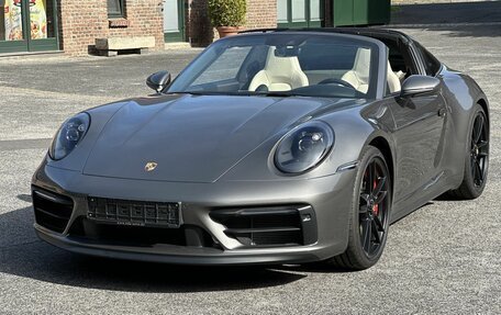 Porsche 911, 2022 год, 14 700 000 рублей, 3 фотография