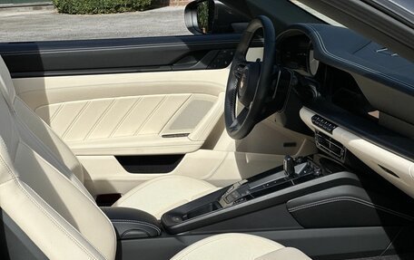 Porsche 911, 2022 год, 14 700 000 рублей, 23 фотография