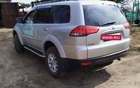 Mitsubishi Pajero Sport II рестайлинг, 2013 год, 2 400 000 рублей, 3 фотография