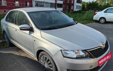 Skoda Rapid I, 2015 год, 910 000 рублей, 3 фотография
