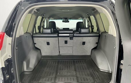 Toyota Land Cruiser Prado 150 рестайлинг 2, 2013 год, 2 785 000 рублей, 12 фотография