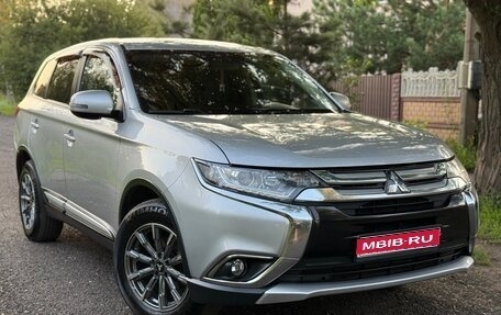 Mitsubishi Outlander III рестайлинг 3, 2017 год, 1 890 000 рублей, 1 фотография