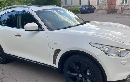 Infiniti QX70, 2013 год, 1 690 000 рублей, 7 фотография