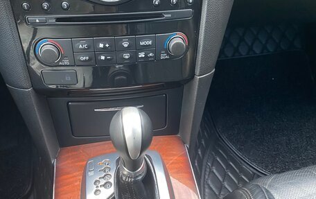 Infiniti QX70, 2013 год, 1 690 000 рублей, 11 фотография