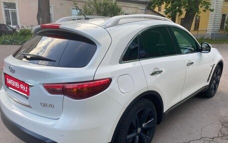 Infiniti QX70, 2013 год, 1 690 000 рублей, 6 фотография