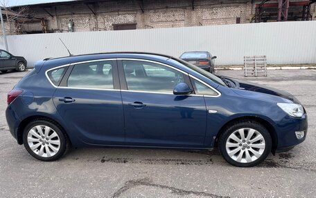 Opel Astra J, 2010 год, 650 000 рублей, 8 фотография