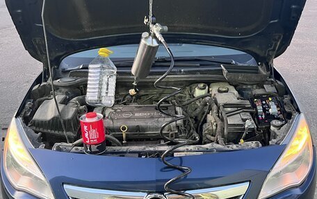Opel Astra J, 2010 год, 650 000 рублей, 14 фотография