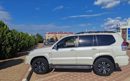Toyota Land Cruiser Prado 120 рестайлинг, 2008 год, 2 600 000 рублей, 3 фотография
