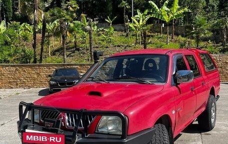 Mitsubishi L200 III рестайлинг, 2005 год, 1 150 000 рублей, 5 фотография