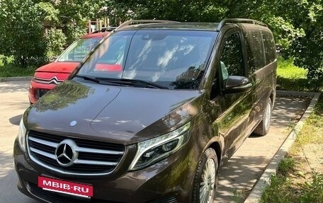 Mercedes-Benz V-Класс, 2015 год, 4 050 000 рублей, 5 фотография